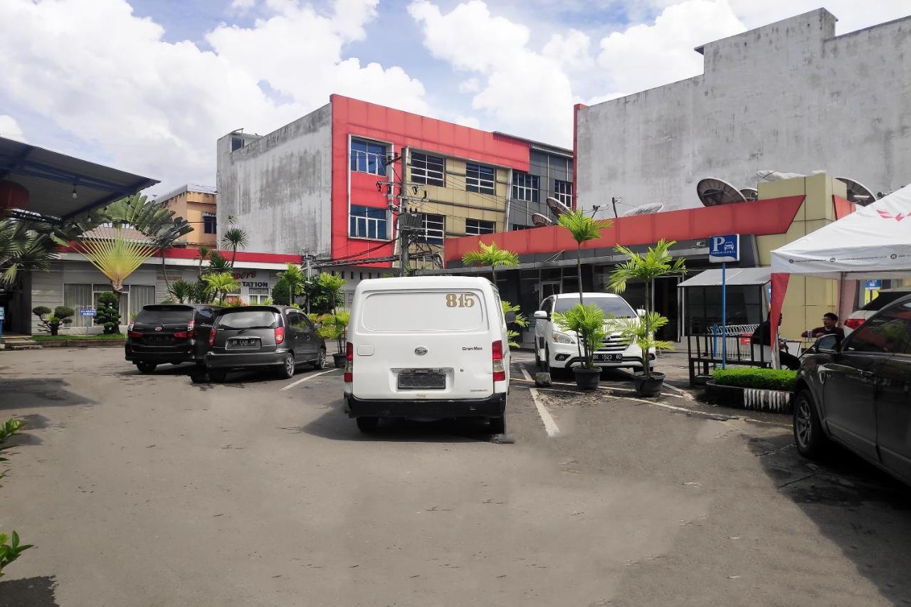 Urbanview Os Residence Medan By Reddoorz Dış mekan fotoğraf